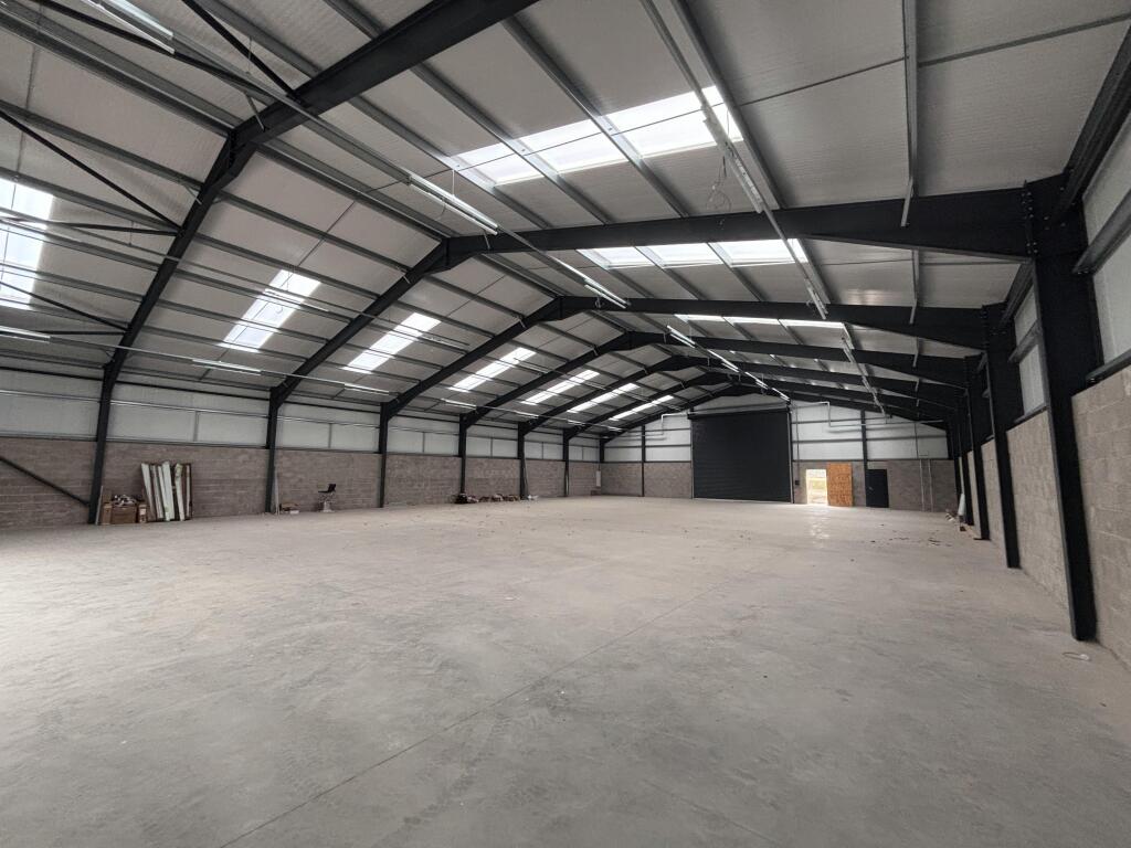 Unit E Lawn Farm 7619.jpeg