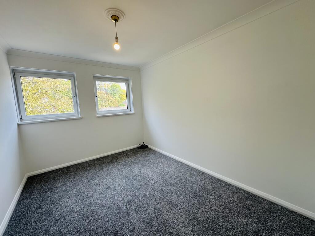 Apartment in Newcastle-under-Lyme, Staffordshire - More