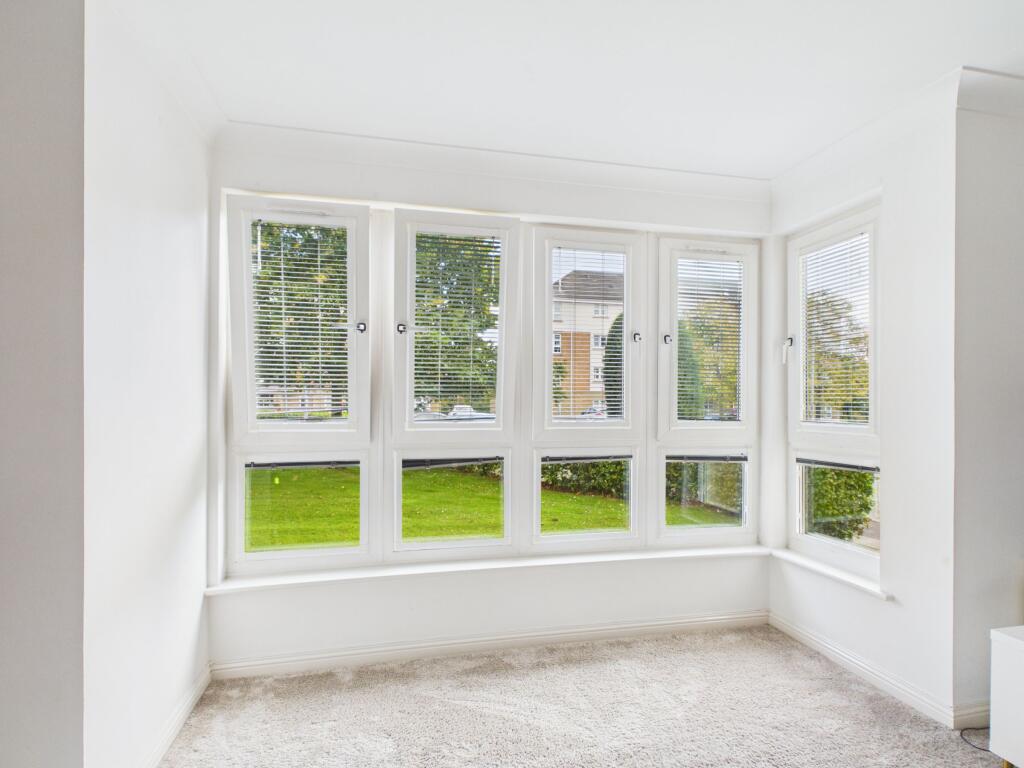 Apartment in Hamilton, Whitehill - View 4
