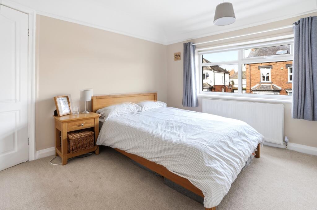 House in Leeds, Park Villas, Roundhay - View 4