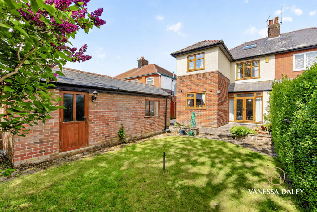 House in Preston - View 4