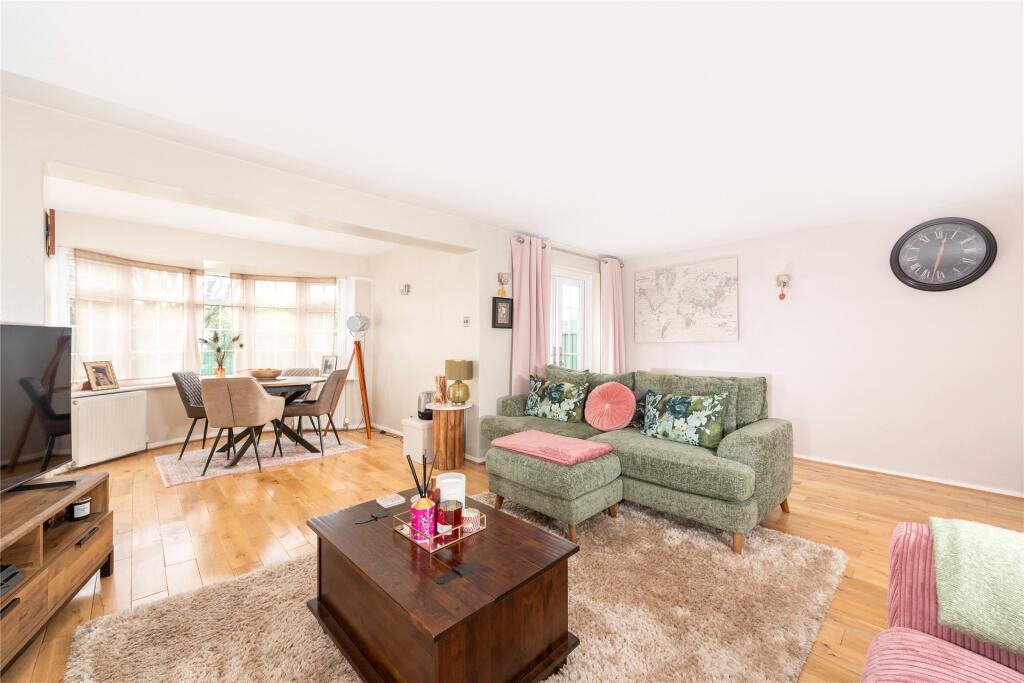 House in North Crawley, City of Milton Keynes - View 2