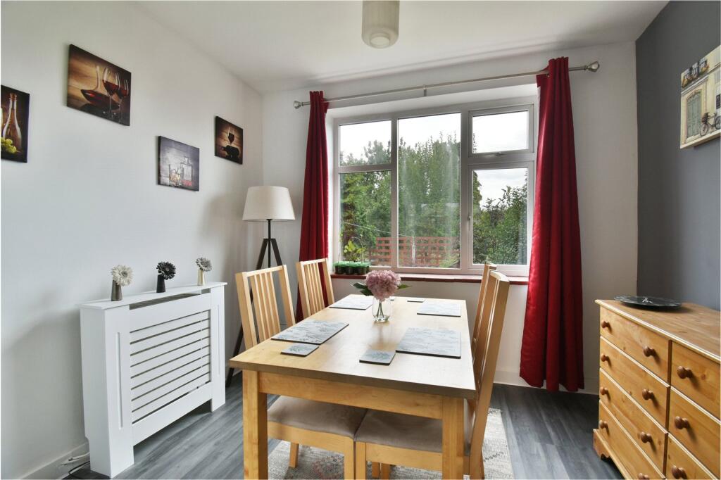 House in Tameside, Fairfield - View 4