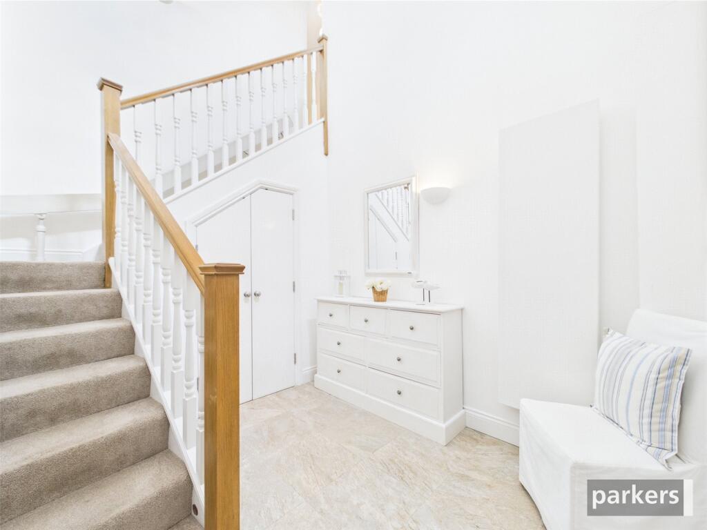 Apartment in Twyford, Wokingham - More