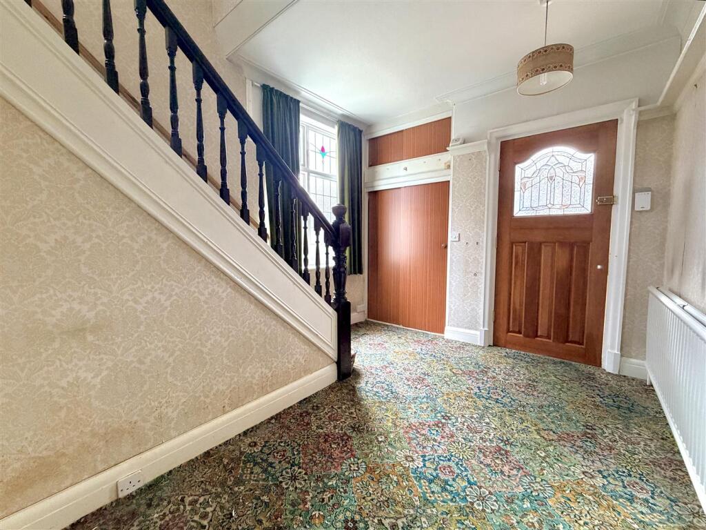 House in Trafford, Greater Manchester - More