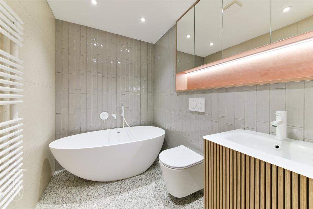 Apartment in London - View 4