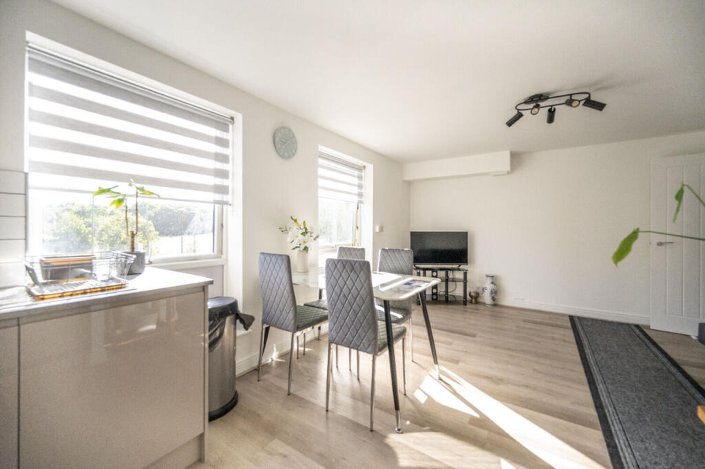 Apartment in London - View 3
