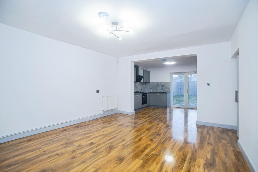 Main image of property: Nunfield Close, Manchester, M40