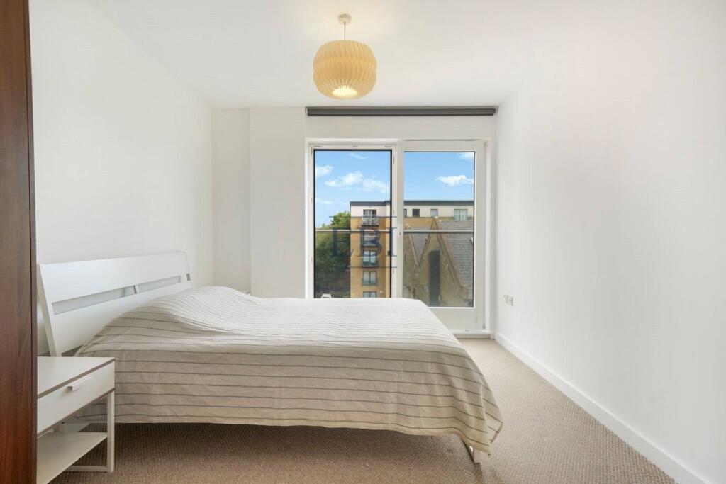 Apartment in London - View 5