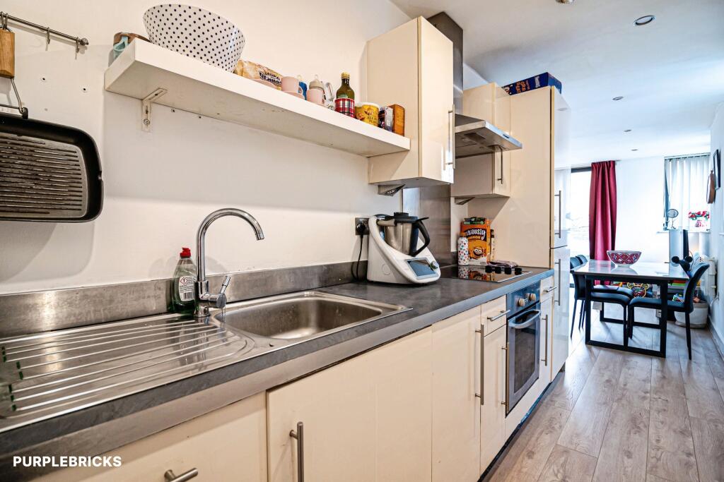 Apartment in Manchester - More