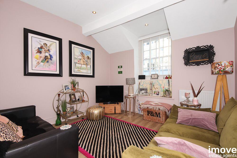 Apartment in Torquay, Ellacombe - View 4