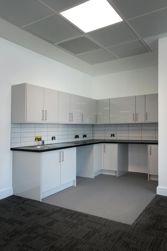2025- Unit 690 - Stirling Road  - 225322.jpg