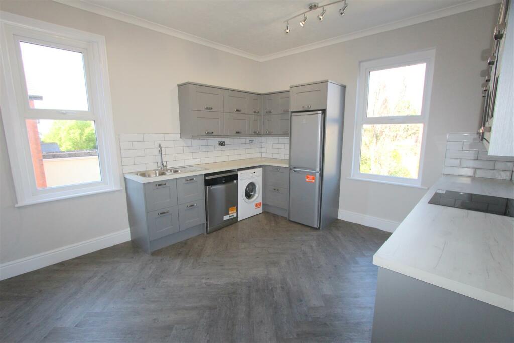 West Bank Avenue, Lytham St. Annes photo 4