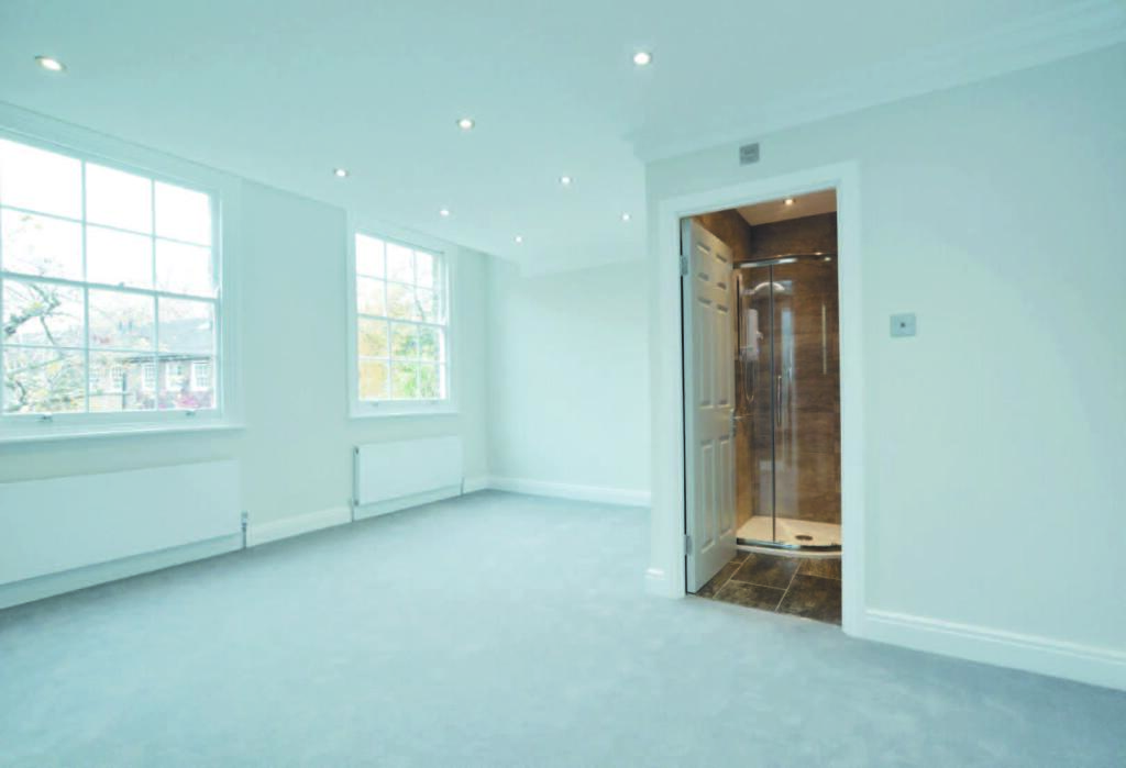 House in Romford - View 2