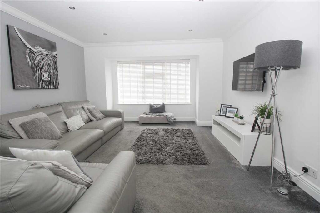 Hareside, Whitelea Glade, Cramlington photo 5