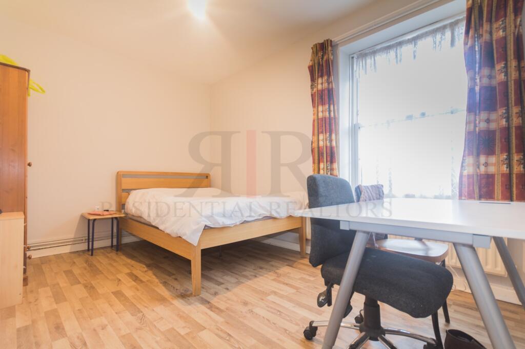 Main image of property: Rockingham Street, London, SE1