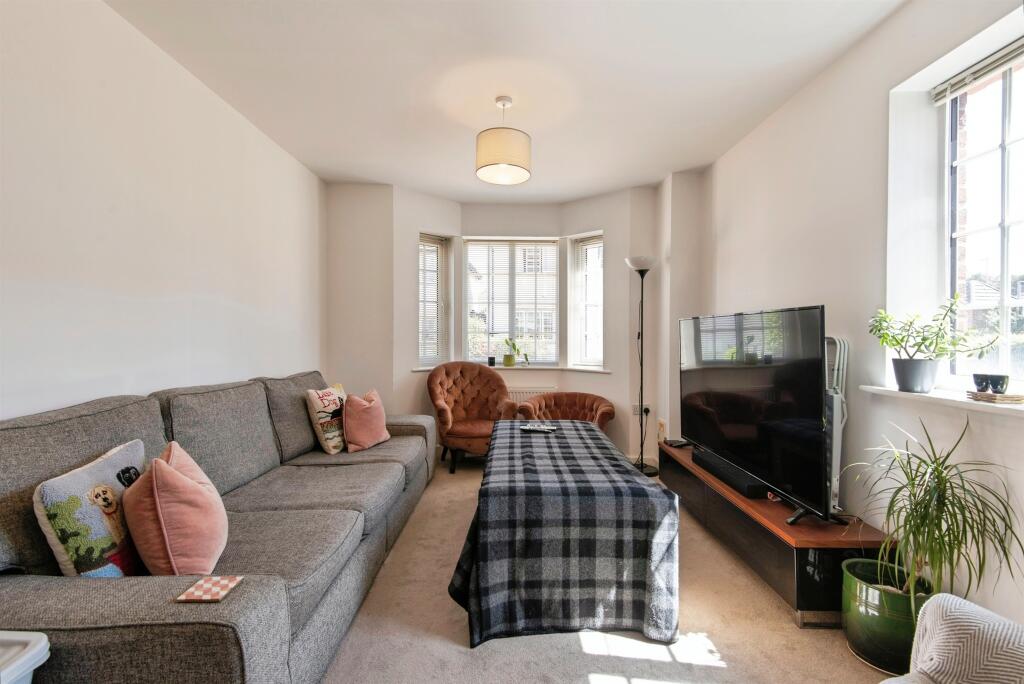 Apartment in Stevenage - View 5