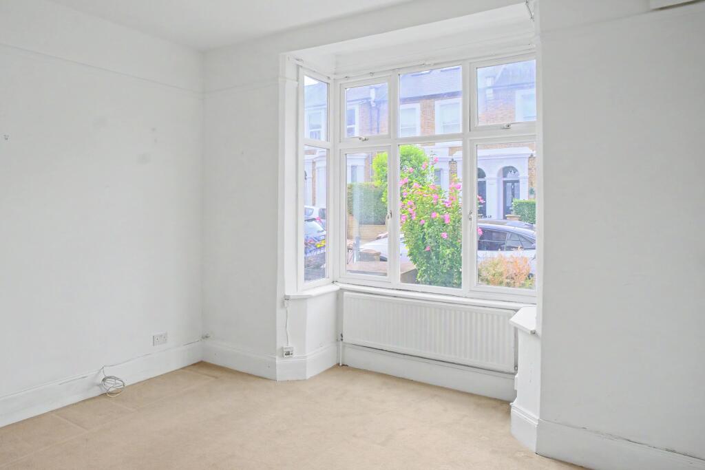 Apartment in London - View 3
