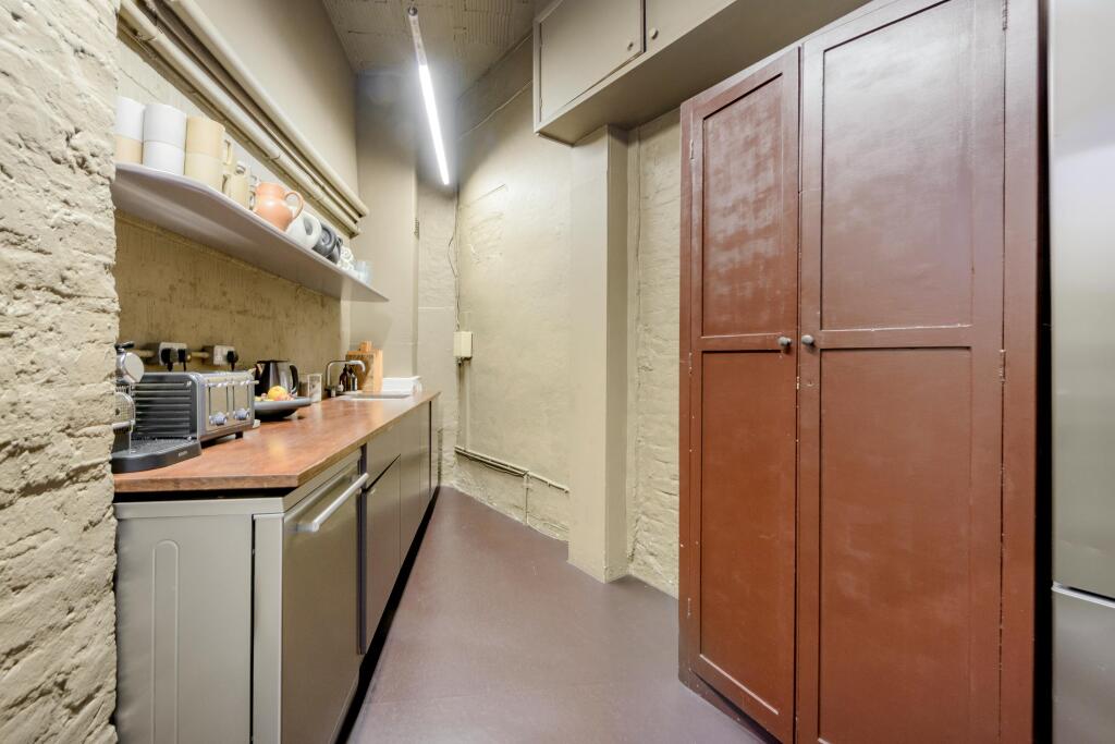 150 royal college st9614.jpg