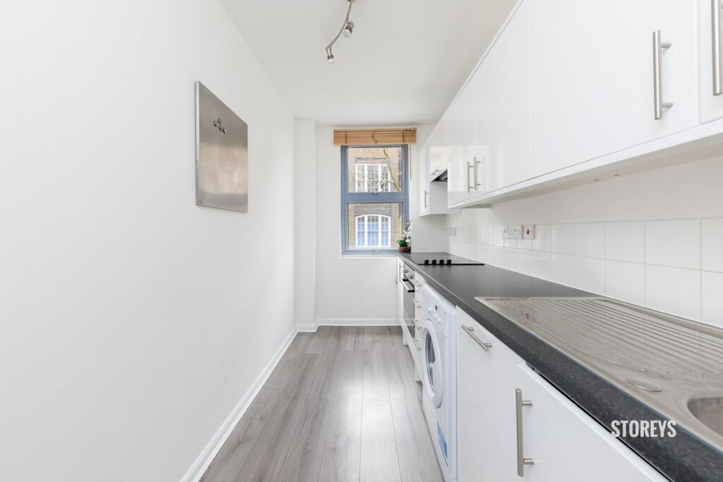 House in London, De Beauvoir Town, Dalston - More