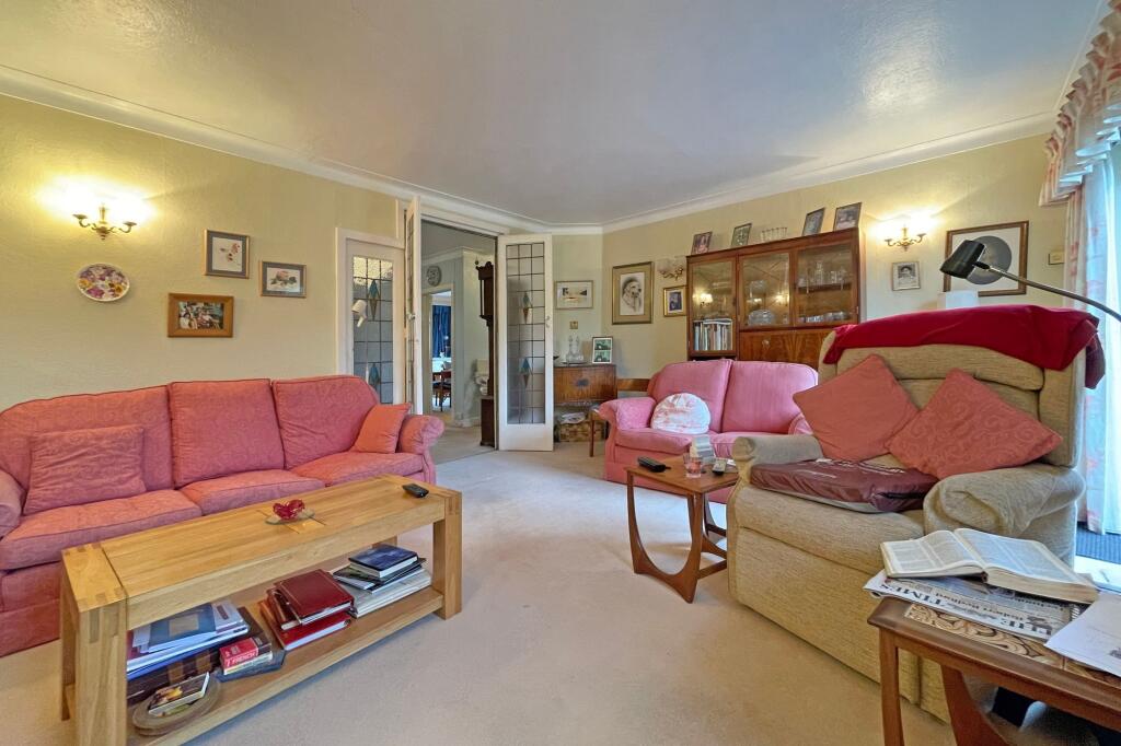 Nonsuch Walk, Cheam, SM2 7LG - View 6