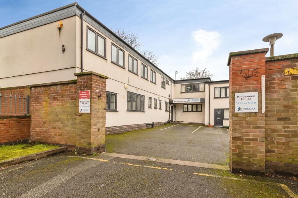 Main image of property: Vivian Avenue, Nottingham