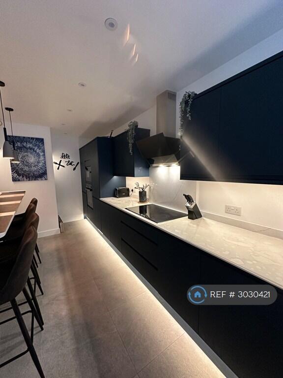 House in Harrow - View 3