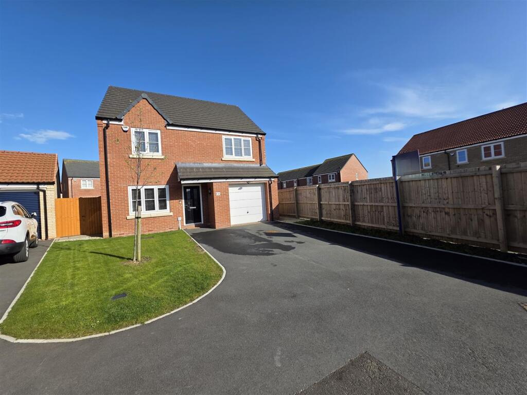 4-bed detached on Bilberry Avenue, Eastfield, Scarborough, £300,000