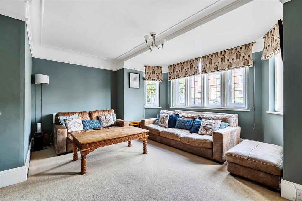 House in Chippenham, Hardenhuish, Sheldon - View 4