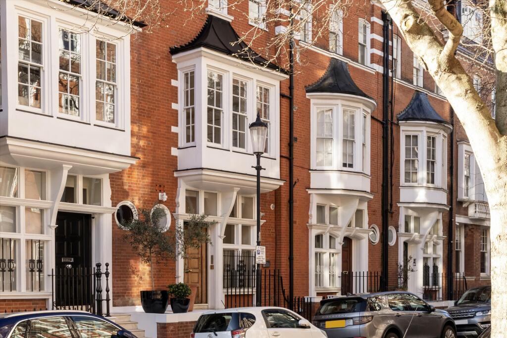 Main image of property: Sloane Court East, London, SW3