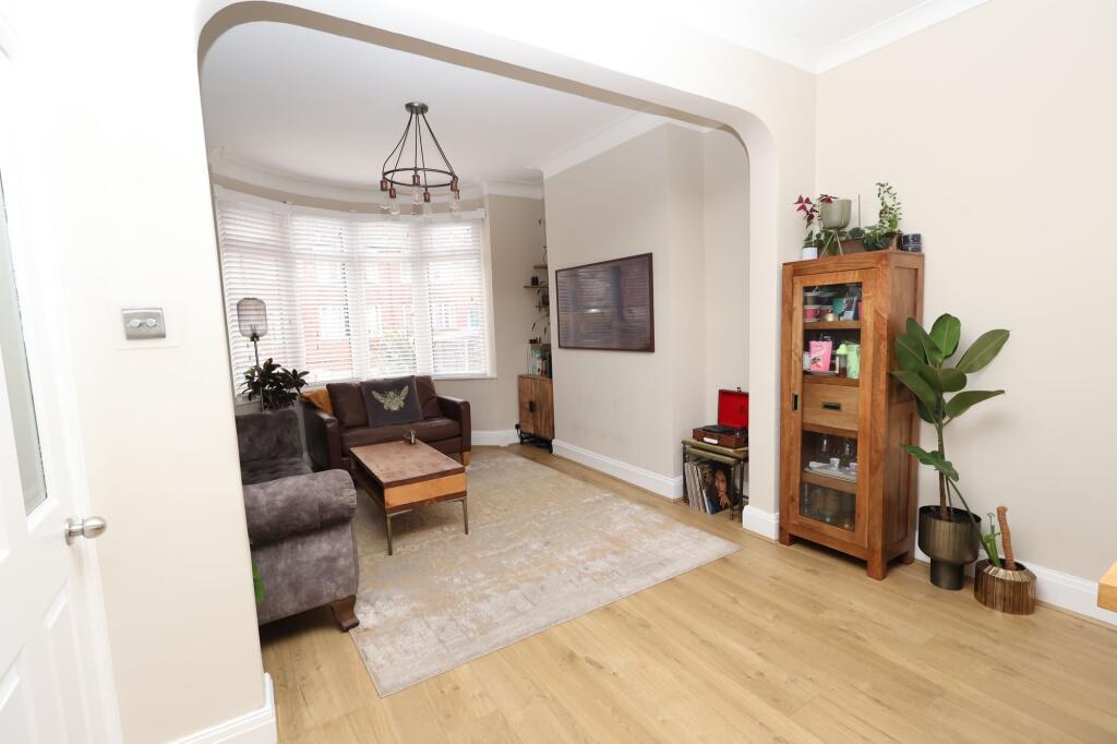 Stothard Road, Stretford, M32 – další