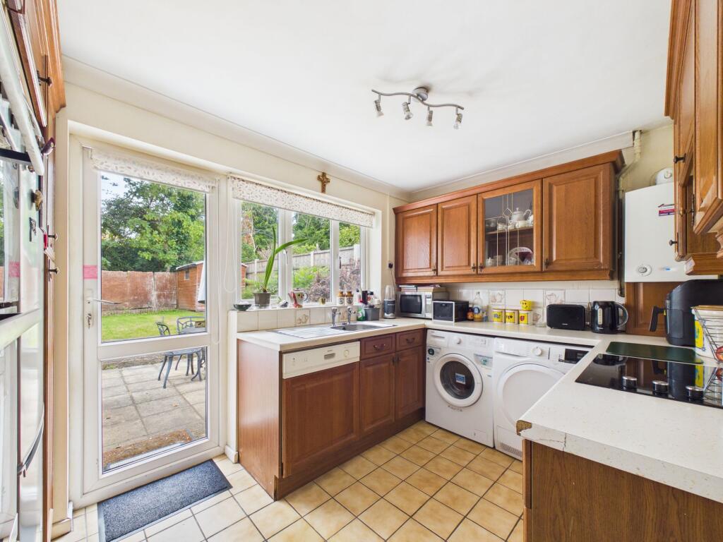 House in Reading, Lower Earley, Earley - View 2
