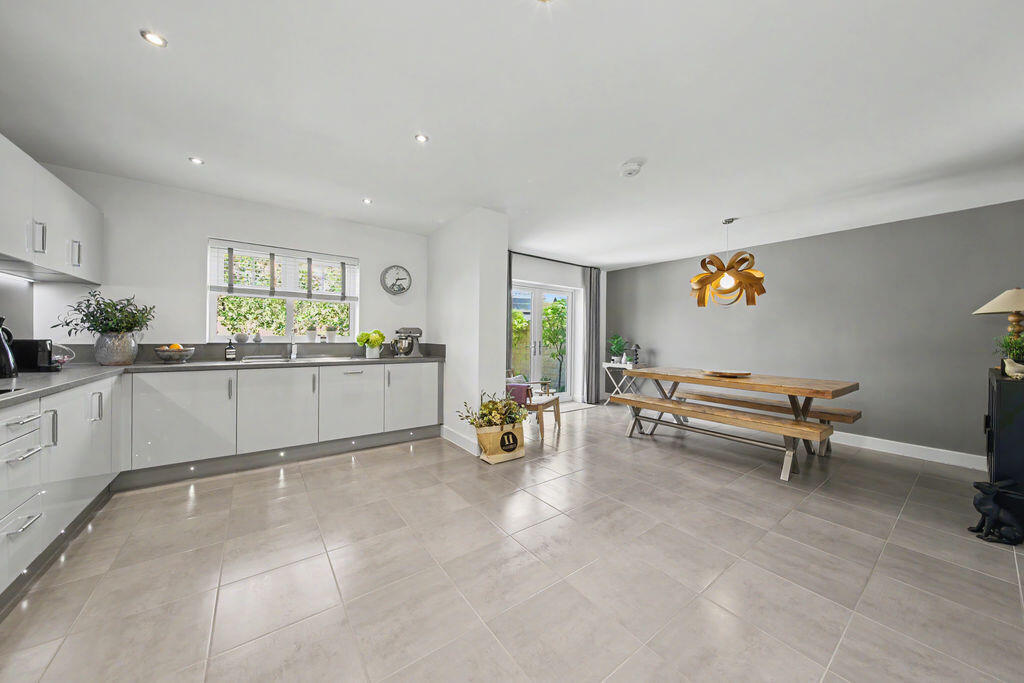 House in Chesterfield, Dunston - More