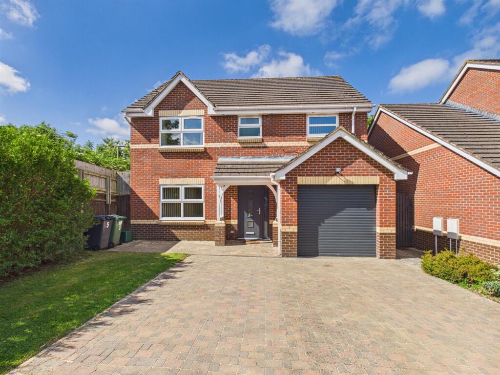 House in Gloucester, Gloucestershire
