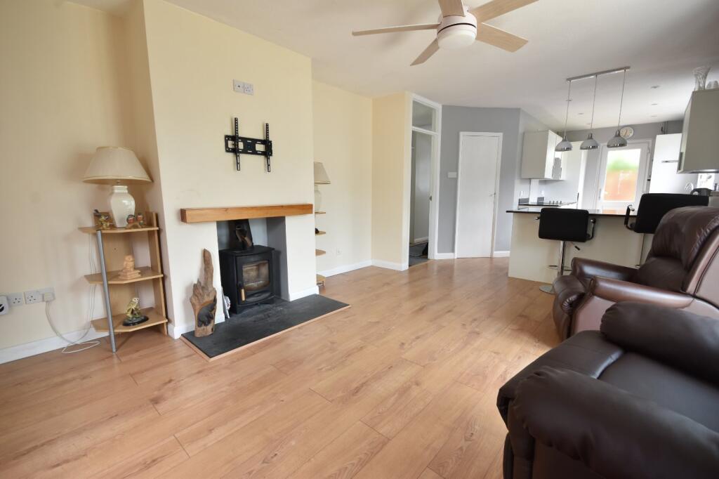 House in Tandridge, Outwood - View 2