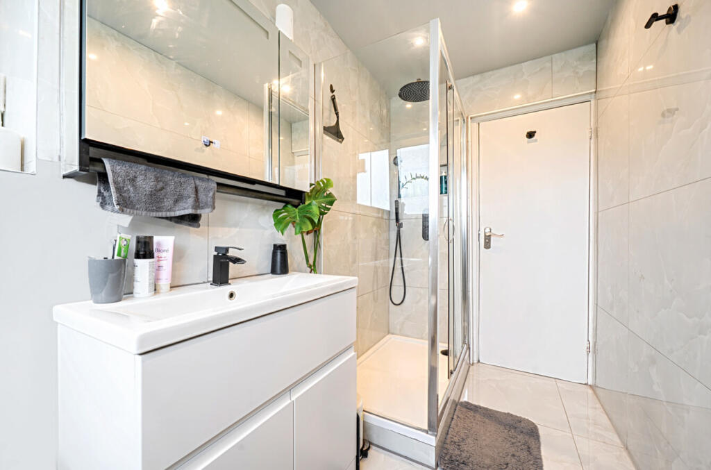 Apartment in London, West Ham - View 5