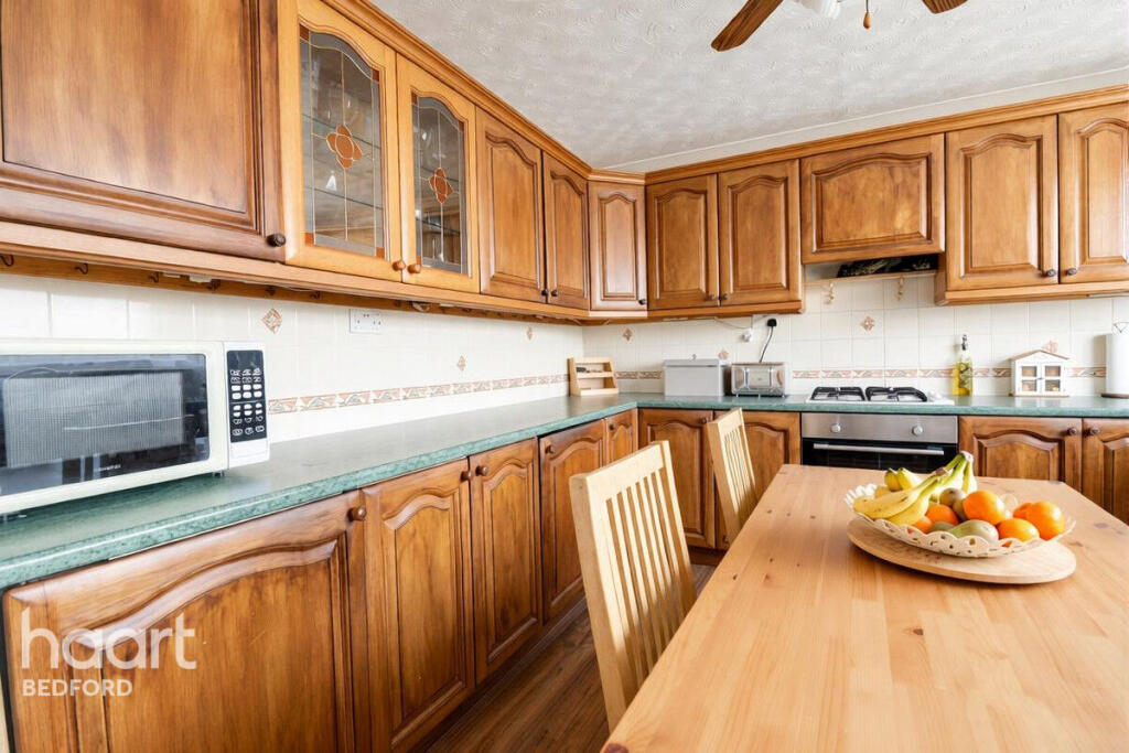 House in Bedford, Brickhill - More