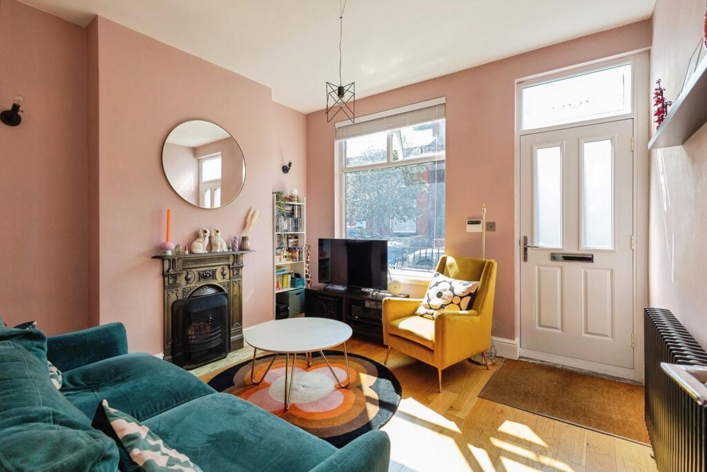 House in Stockport, Heaton Norris, Edgeley - View 4