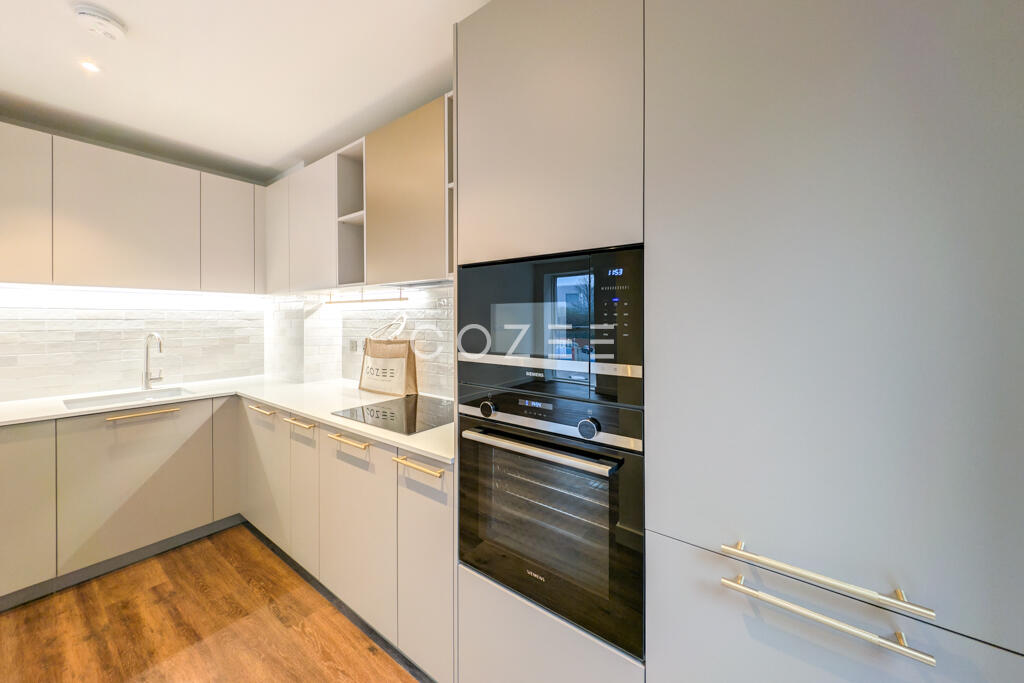 Apartment in London - View 3