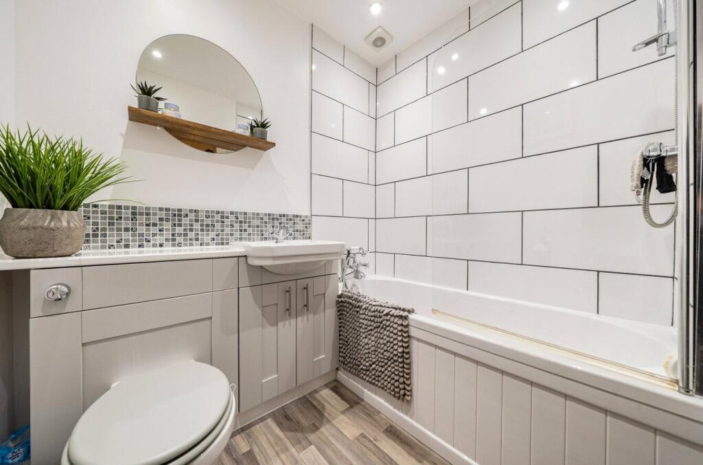 House in Bath - View 5
