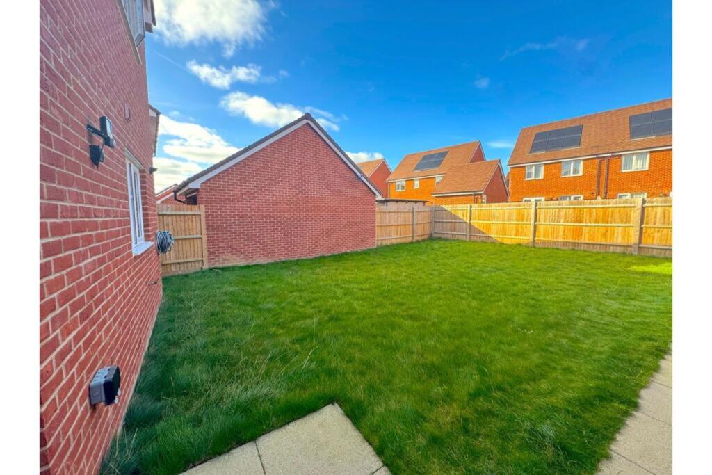 House in Rochester - View 4