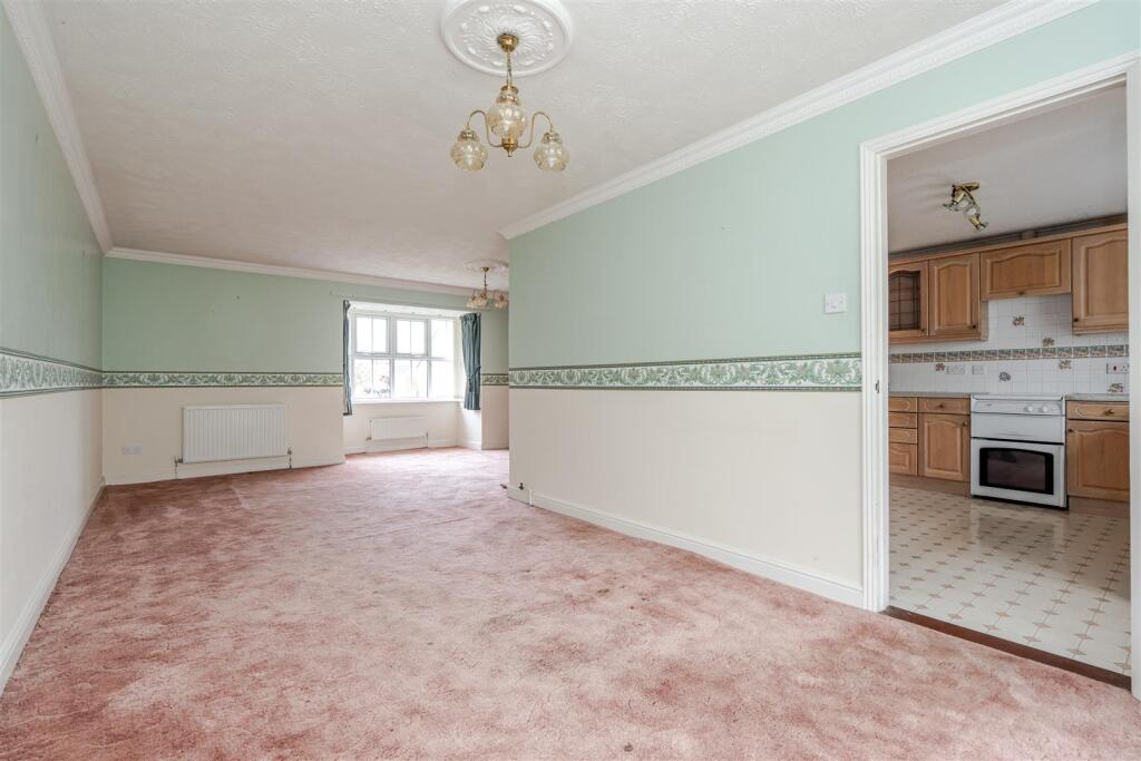 House in Peterborough - View 5