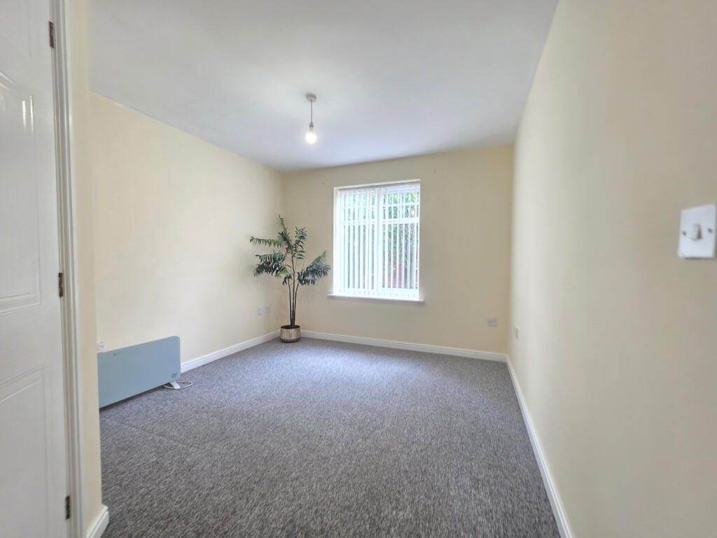 Apartment in Wolverhampton - More