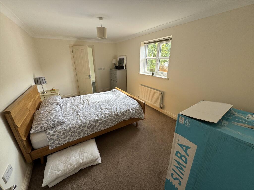 Apartment in Taunton - View 4