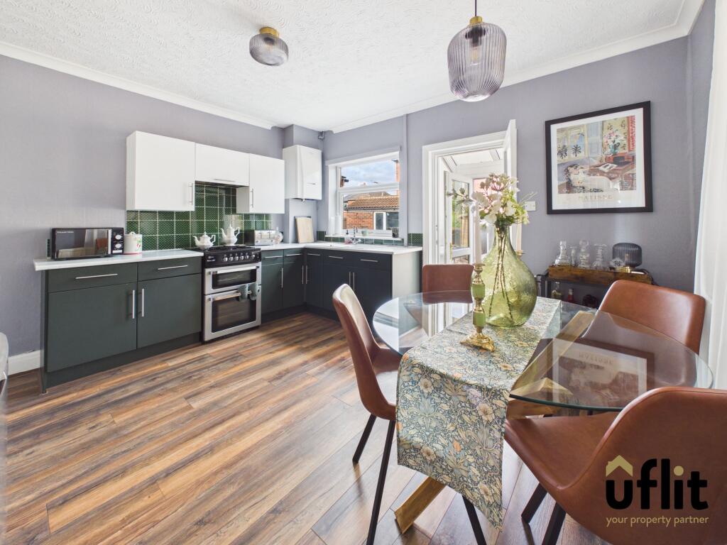 House in Rotherham, South Yorkshire - View 4