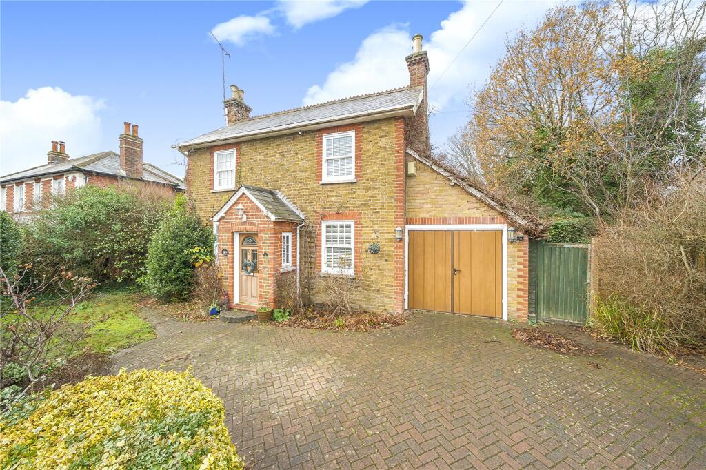 Main image of property: Chobham Road, Knaphill, Woking, Surrey, GU21