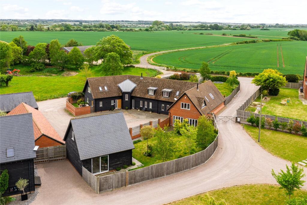Main image of property: Bedford Road, Ickleford, Hitchin, Hertfordshire, SG5