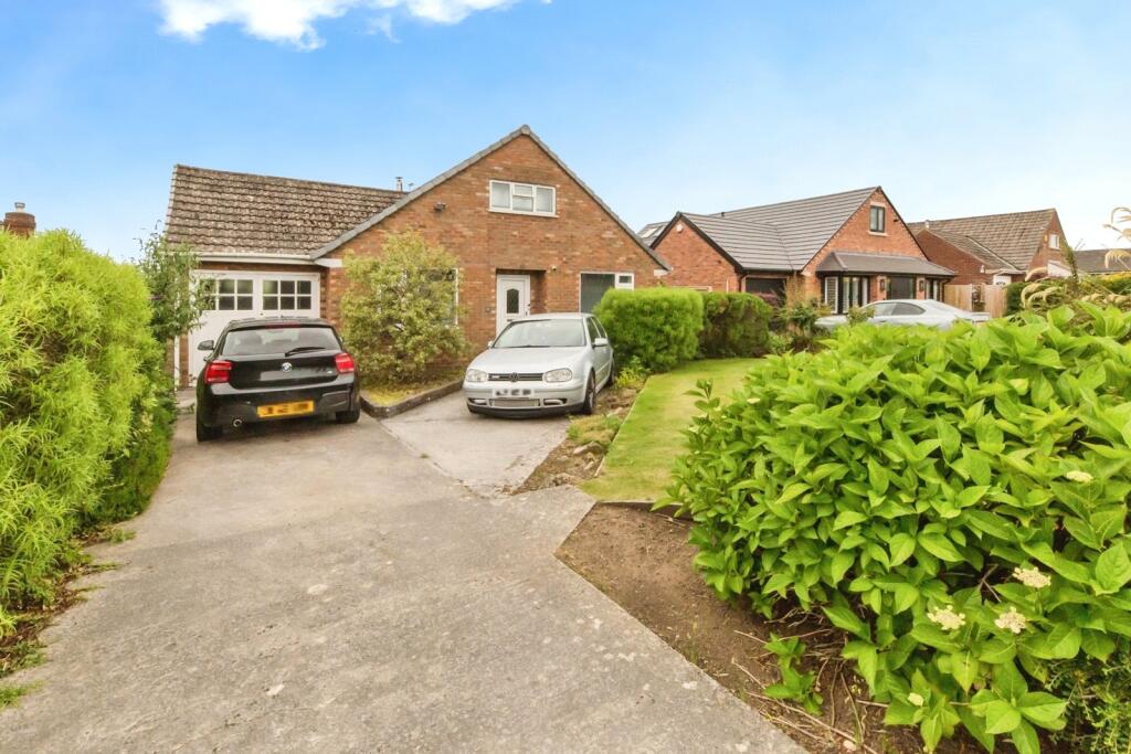 Main image of property: Pexhill Drive, Macclesfield, Cheshire, SK10