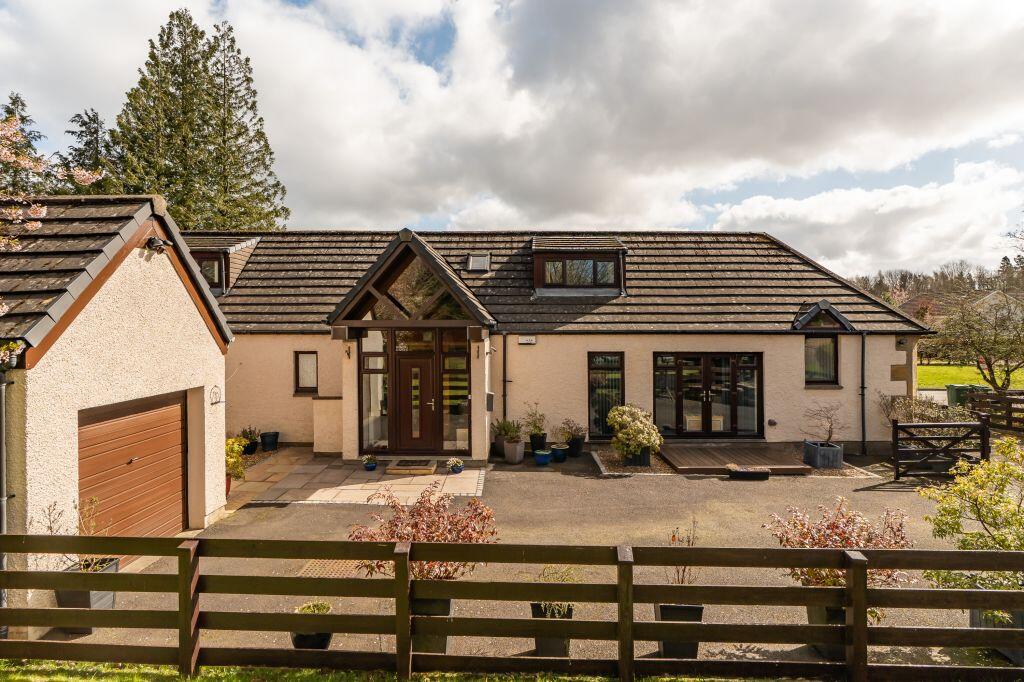 3-bed detached on 1A Murieston Road, Livingston, EH54 9AS, £310,000
