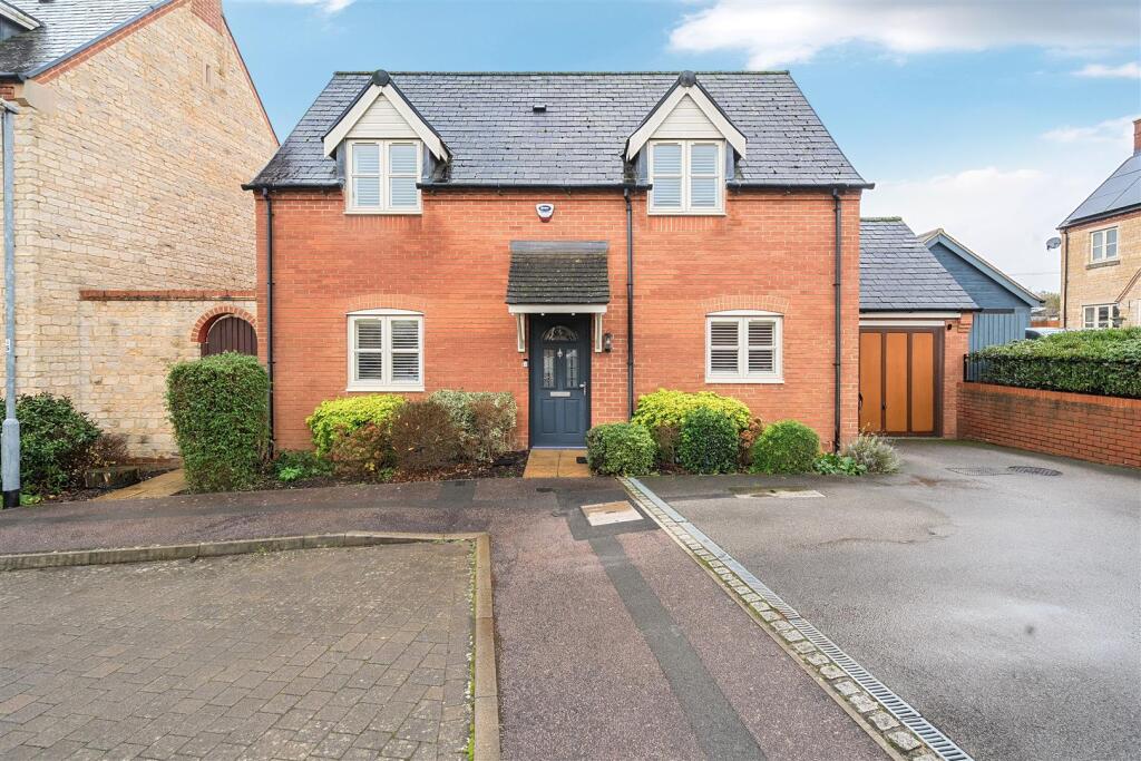 Main image of property: Kennel Lane, Paulerspury, NN12